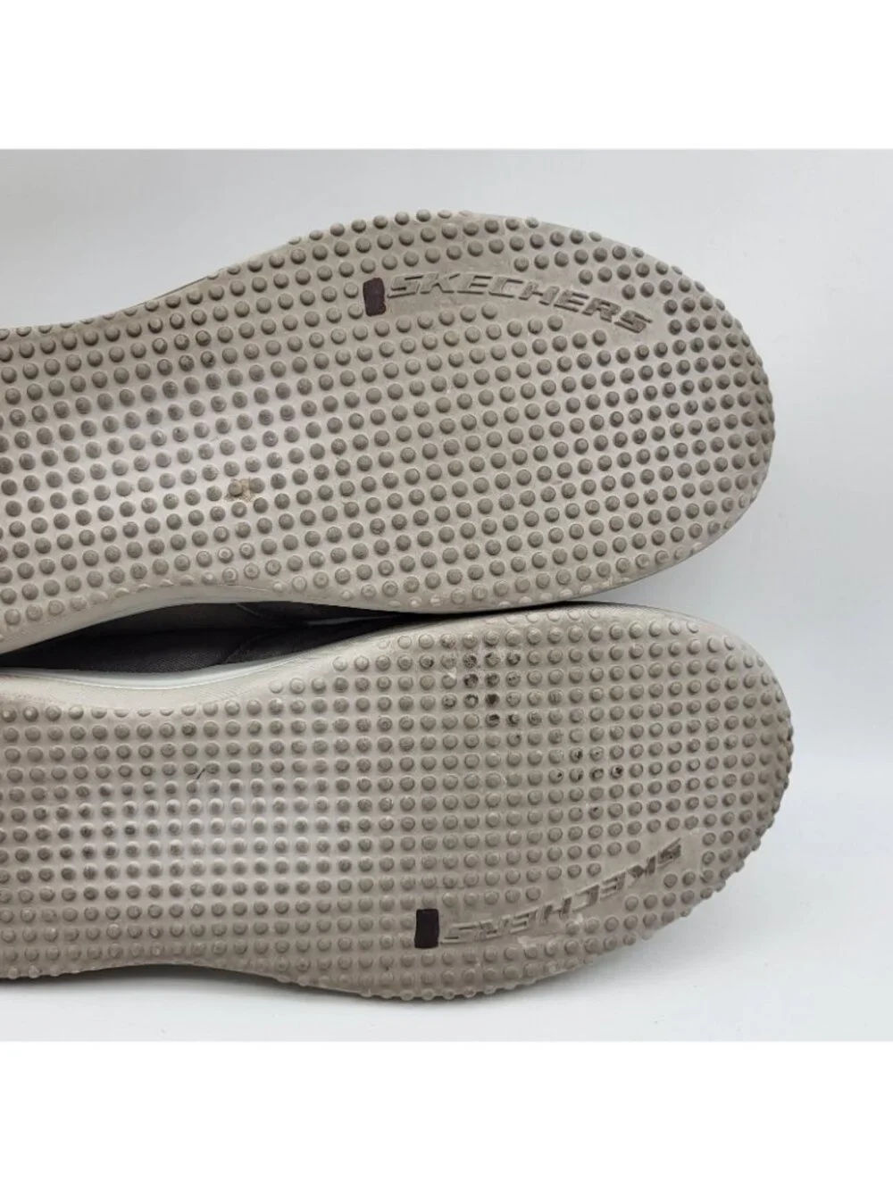 Skechers USA Men's 10.5 Gray Brewer Portero Oxford  Arch Support Canvas Cooling